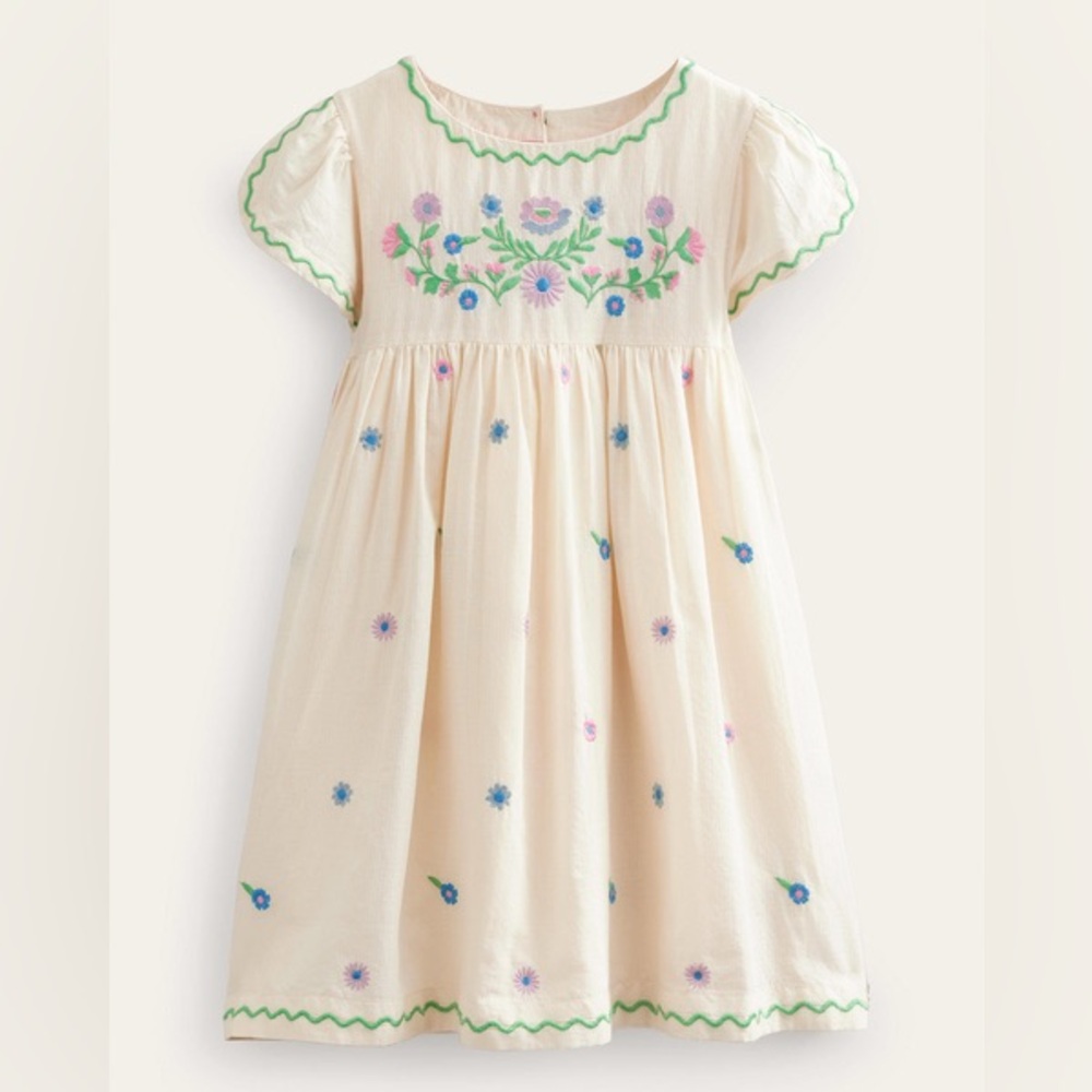 Mini Boden Embroidered Texture Dress in Vanilla Pod size 11-12y